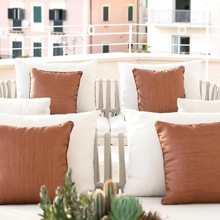 Palazzo San Rocco Residenza Gentilizia Сперлонга